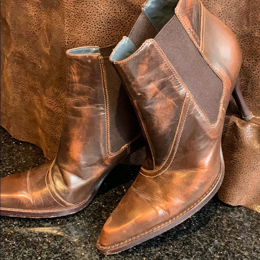 BCBG MAXAZRIA ankle boots